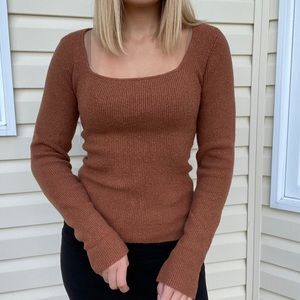 WILFRED ARITZIA SWEATER